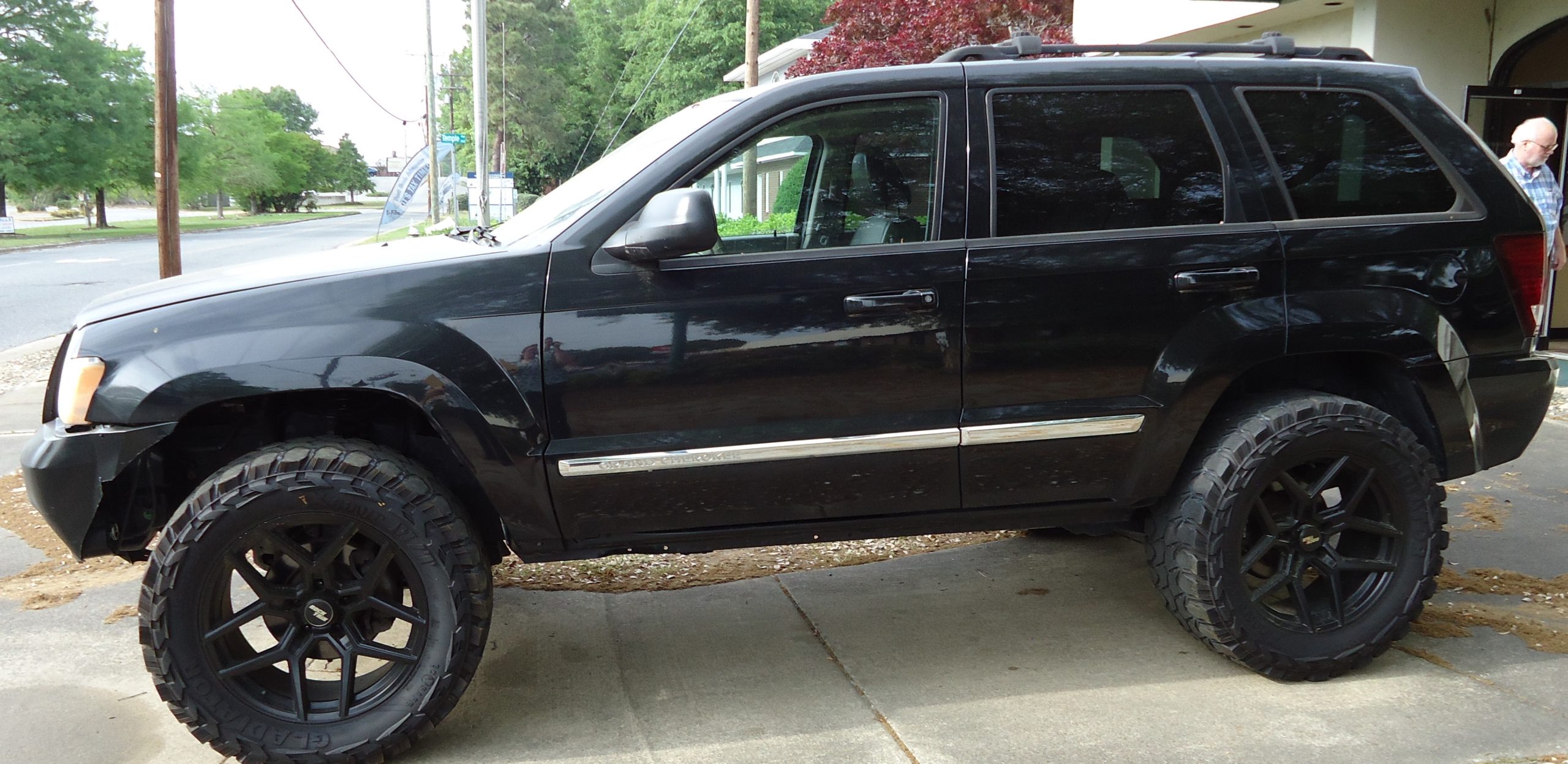 2010 Jeep Grand Cherokee Laredo Driver Side